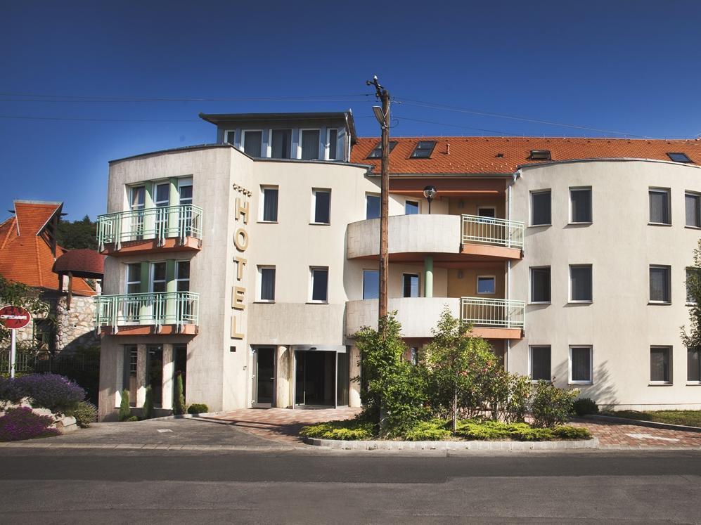 Hotel Makar Sport & Wellness Pécs Exterior foto